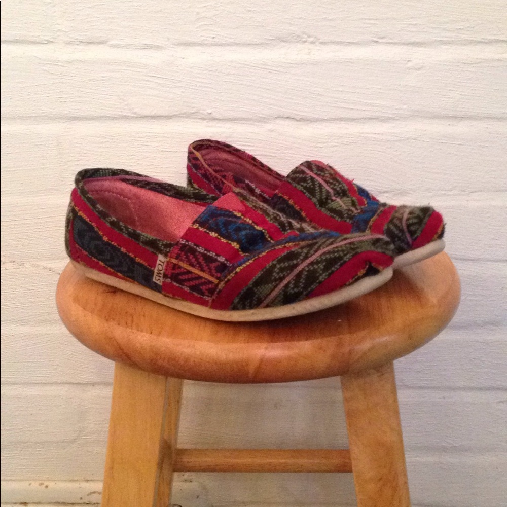 Toms Aztec print shoes